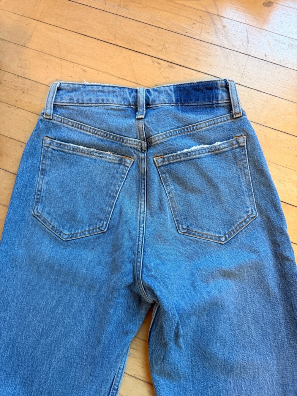 Abercrombie & Fitch Women’s 90s Relaxed High Rise Curve Love 26R Medium Wash - Picture 4 of 6